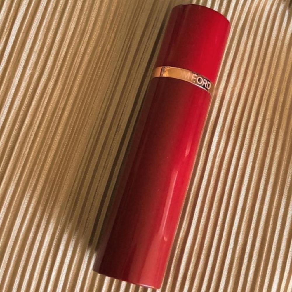 Tom Ford LOST CHERRY SIGNATURE TRAVEL CASE MAGNETIC CLOSURE